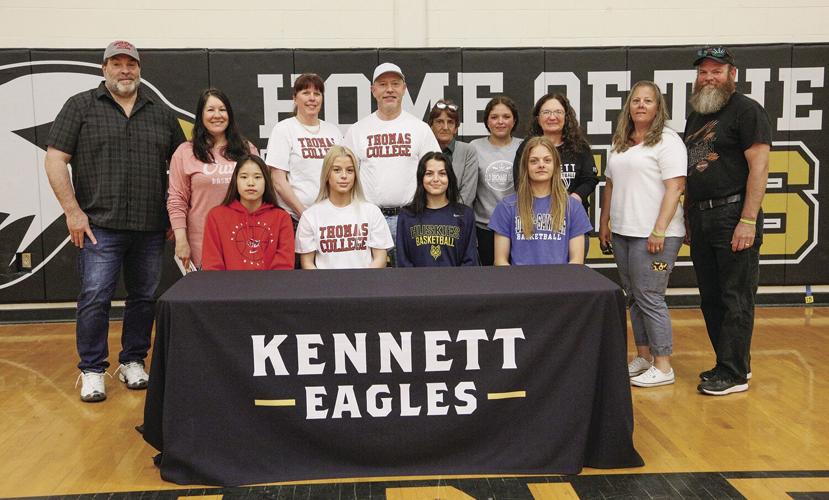 05-12-23 Basketball Signing whole group