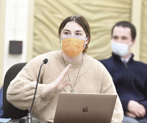 Campus monitor - Elizabeth Bouchard