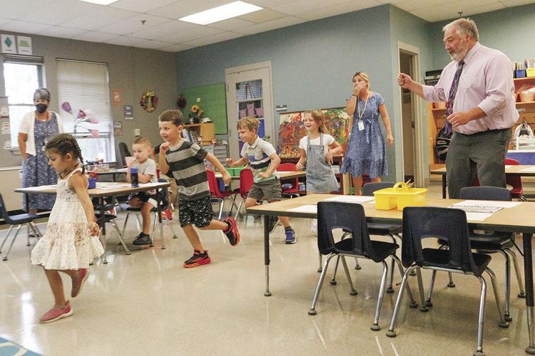 09-01-22 First Day Pine Tree dance game