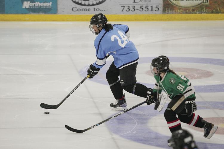 12-06-21 MWV Women's Hockey side mustang