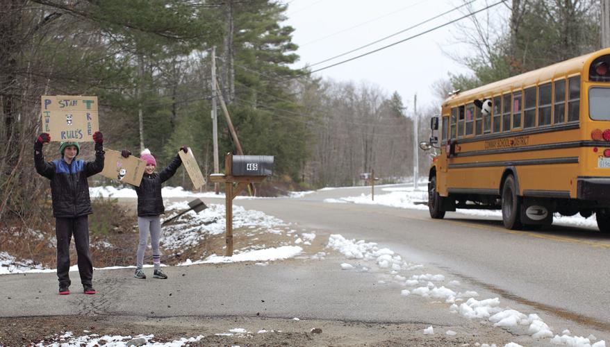 Pine Tree students wait for caravan
