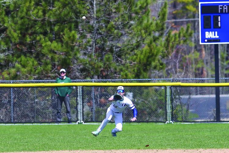 04-24-26 FA BB dean before catch