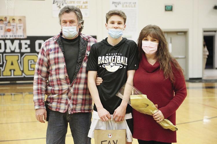 01-26-22 KHS MBB seniors fay