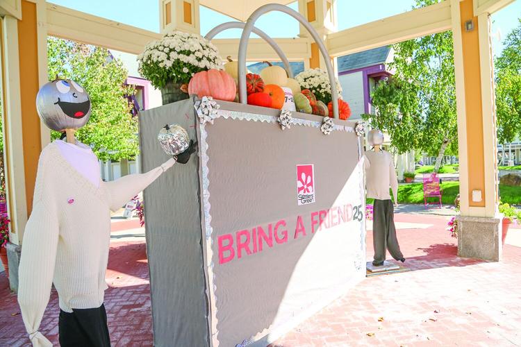 10-02-25 Pumpkin People settlers wider