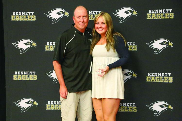 06-08-26 KHS Sports Awards sb pose