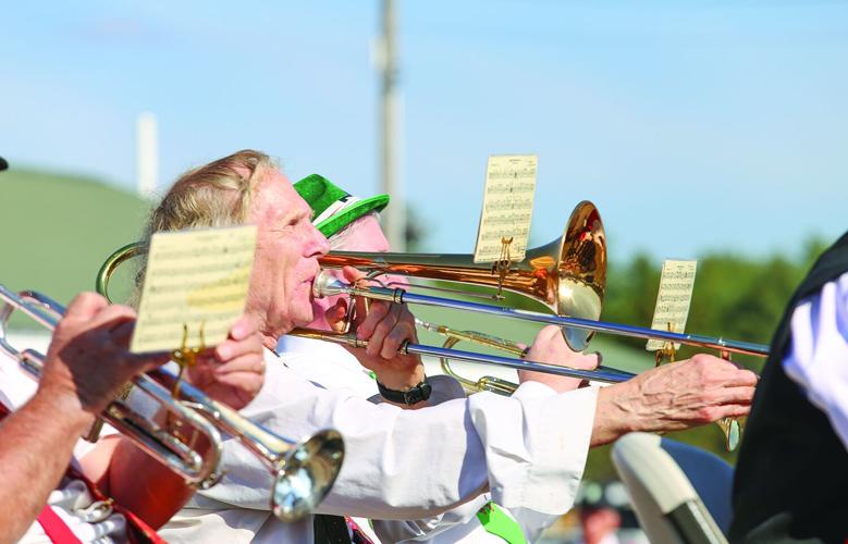 10-04-25 Fryeburg Fair side band