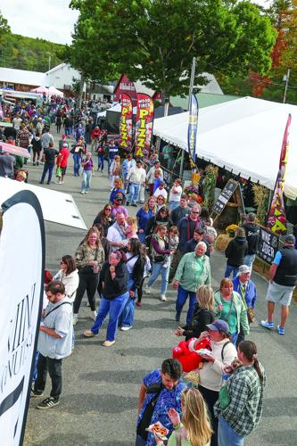 10-04-26 Fryeburg Fair crowd above vertical