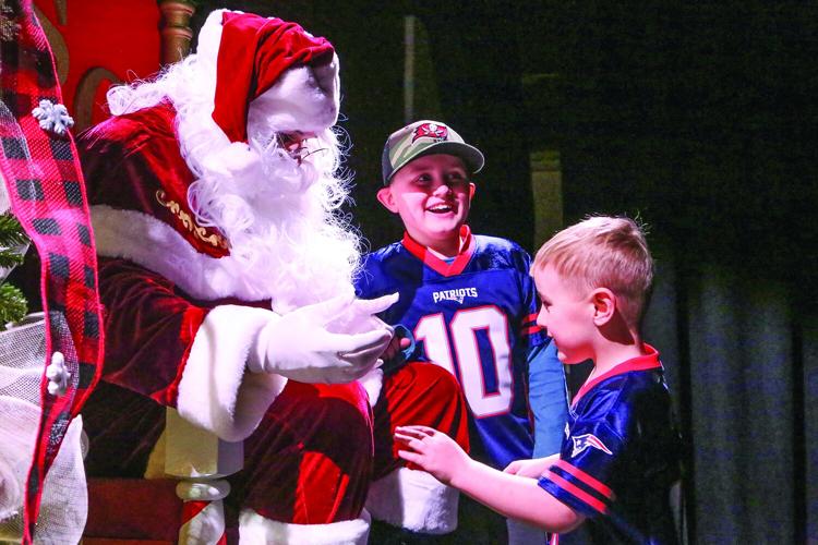 12-19-25 Conway Rec Letters santa chatting