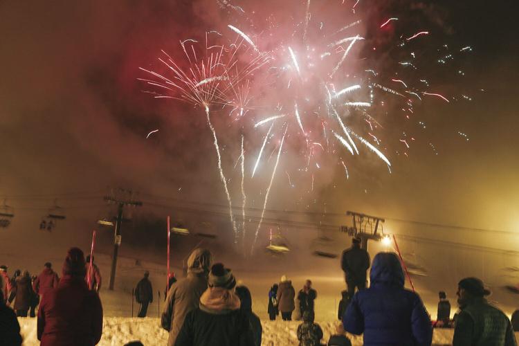 12-31-21 Fireworks cranmore best