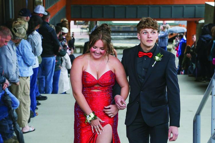 05-09-26 KHS Prom looking up