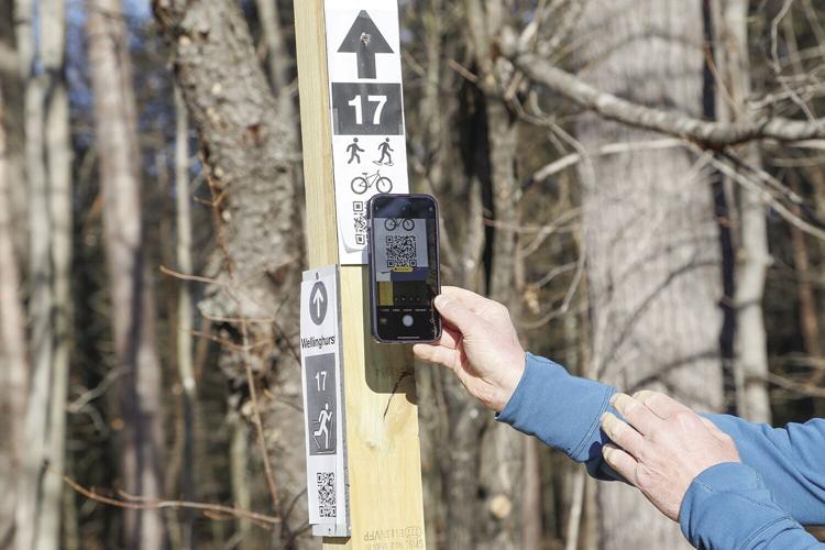 12-05-22 Whitaker Woods demonstrating sign tight