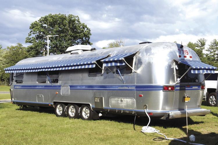 Airstream 02.jpg