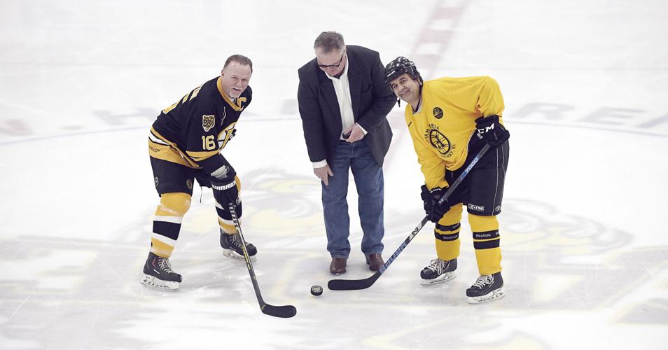 12-10-18 Bruins Alumni_ceremony face off
