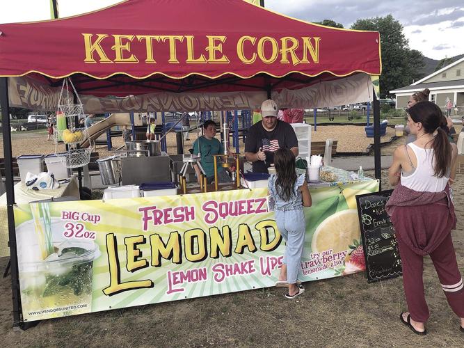 Farmer's Market kettle corn front
