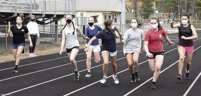 KHS Track - Relay baton pass