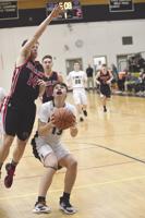 Eagles go 1-1 versus local rivals