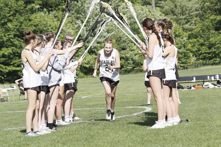 05-24-24 KHS Glax seniors morehouse arch