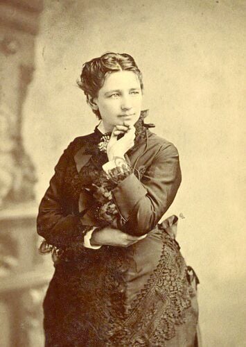 EP w42 reading life victoria woodhull.tif