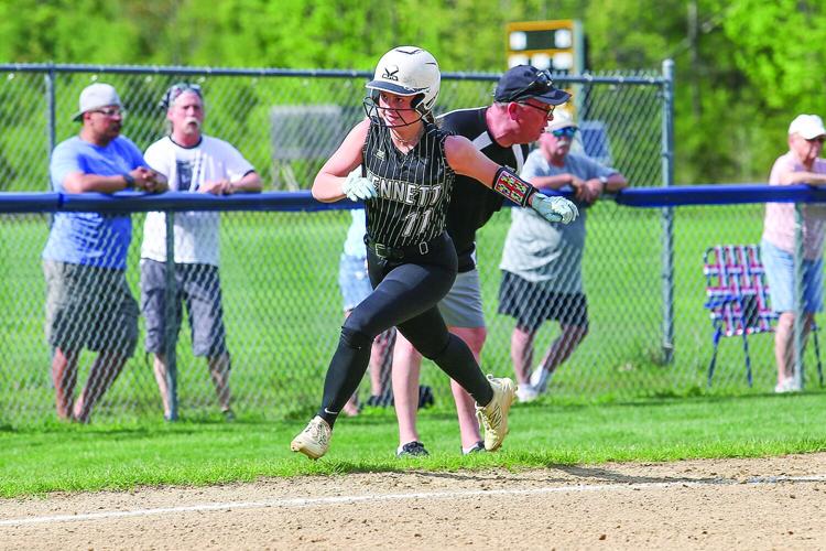 05-19-26 KHS SB noyes run around 3rd 2