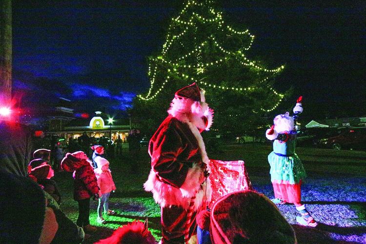 11-28-25 NoCo Tree Lighting lit