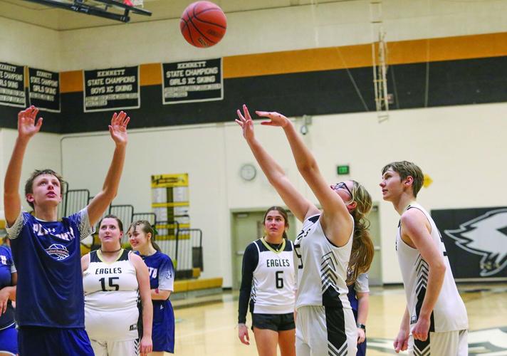 12-15-25 KHS UBB robblee shot side