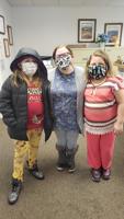 Volunteer mask makers keep AV Home Care working