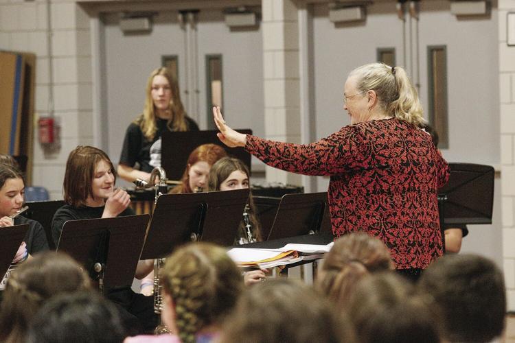 03-26-24 Louis Fuchs middle band davison arm out