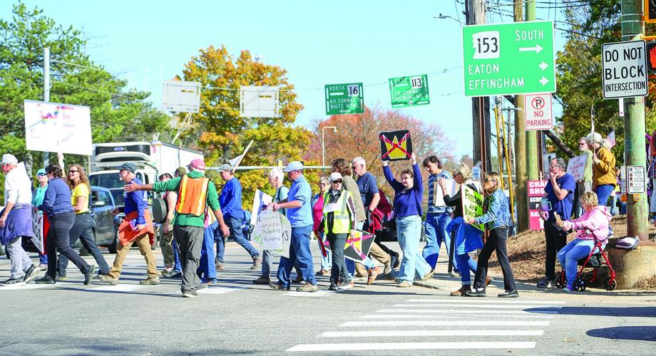 10-18-25 No Kings crossing st wide