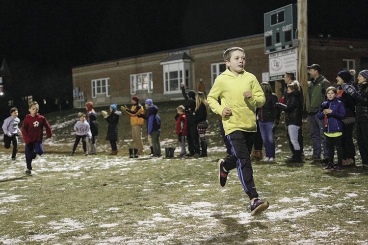 11-18-22 Conway Rec Turkey Trot 9-10 boys finish wider