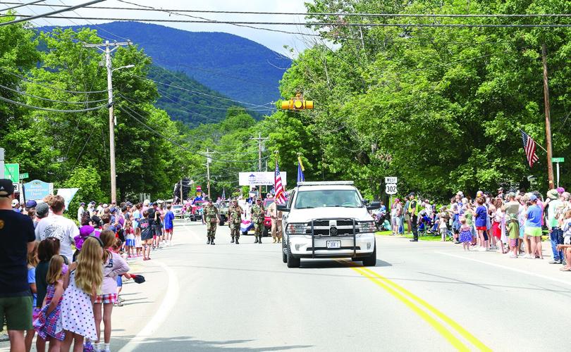 07-04-25 Fourth Parade bartlett wide start