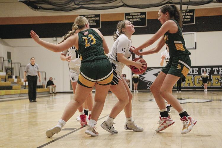 01-23-25 KHS WBB liebenow sandwiched 1