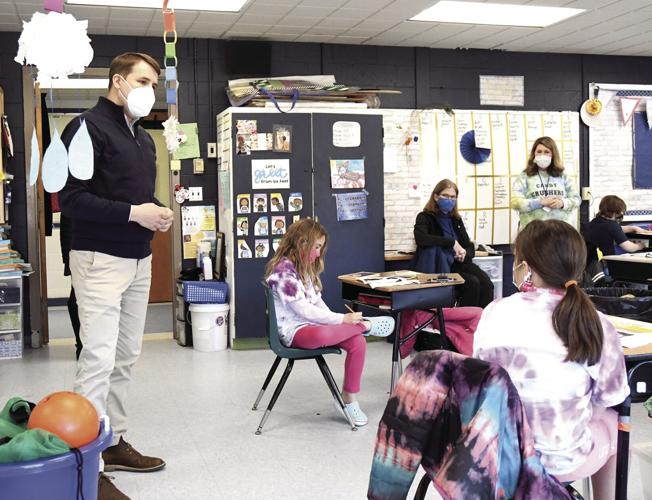 Rep Chris Pappas vsits SAU 9 - at Comway Elementary 2