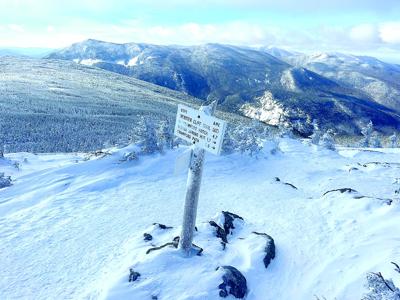 Hiking - summit of Mount Jackson