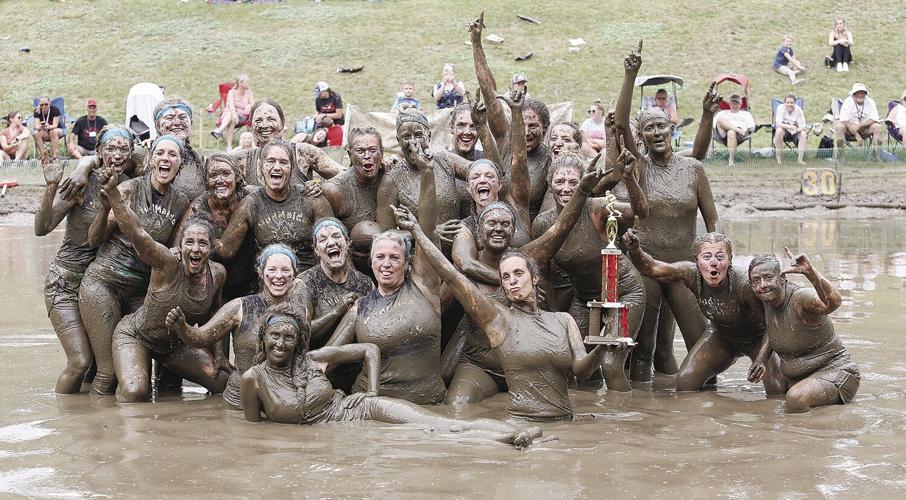 09-11-22 Mud Bowl group mudmaids and mermuds