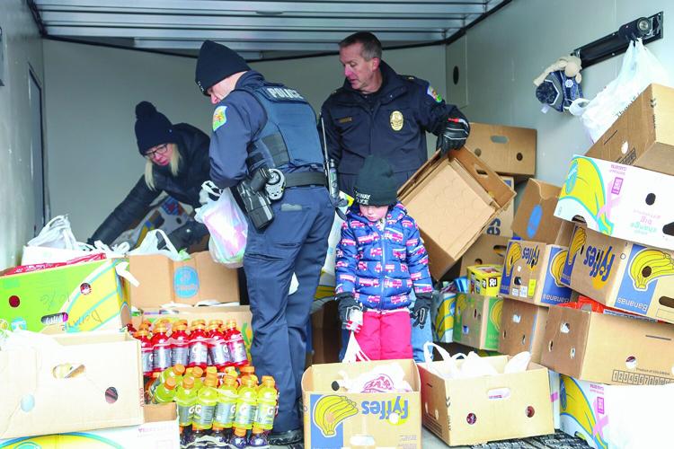 12-06-25 Conway PD Food Drive sorting 1