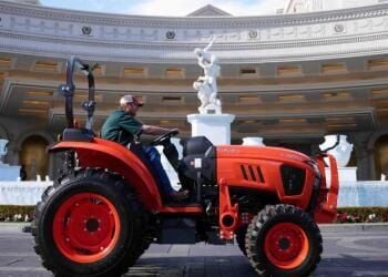 Blake Shelton Extends Las Vegas Residency. | News | countryinsider.com