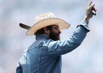 Pollstar: Post Malone Hangs On To The Top 10. | News | countryinsider.com