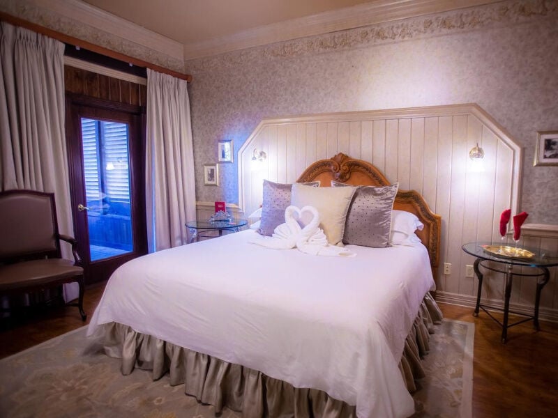 Create Vintage Memories At Kiepersol Bed & Breakfast | Article Archives ...