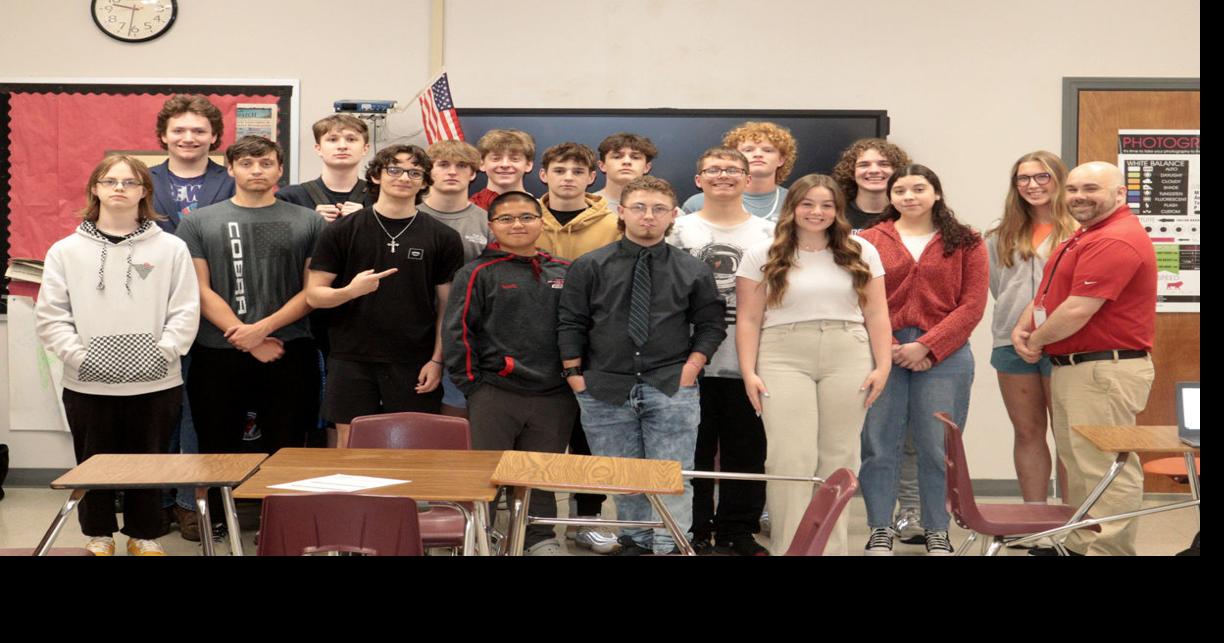 RHS broadcasting students network with pros | News | couriernews.com
