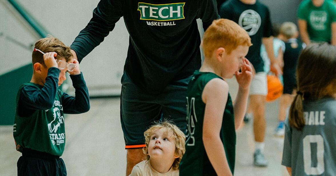 Young hoopers hit Tucker