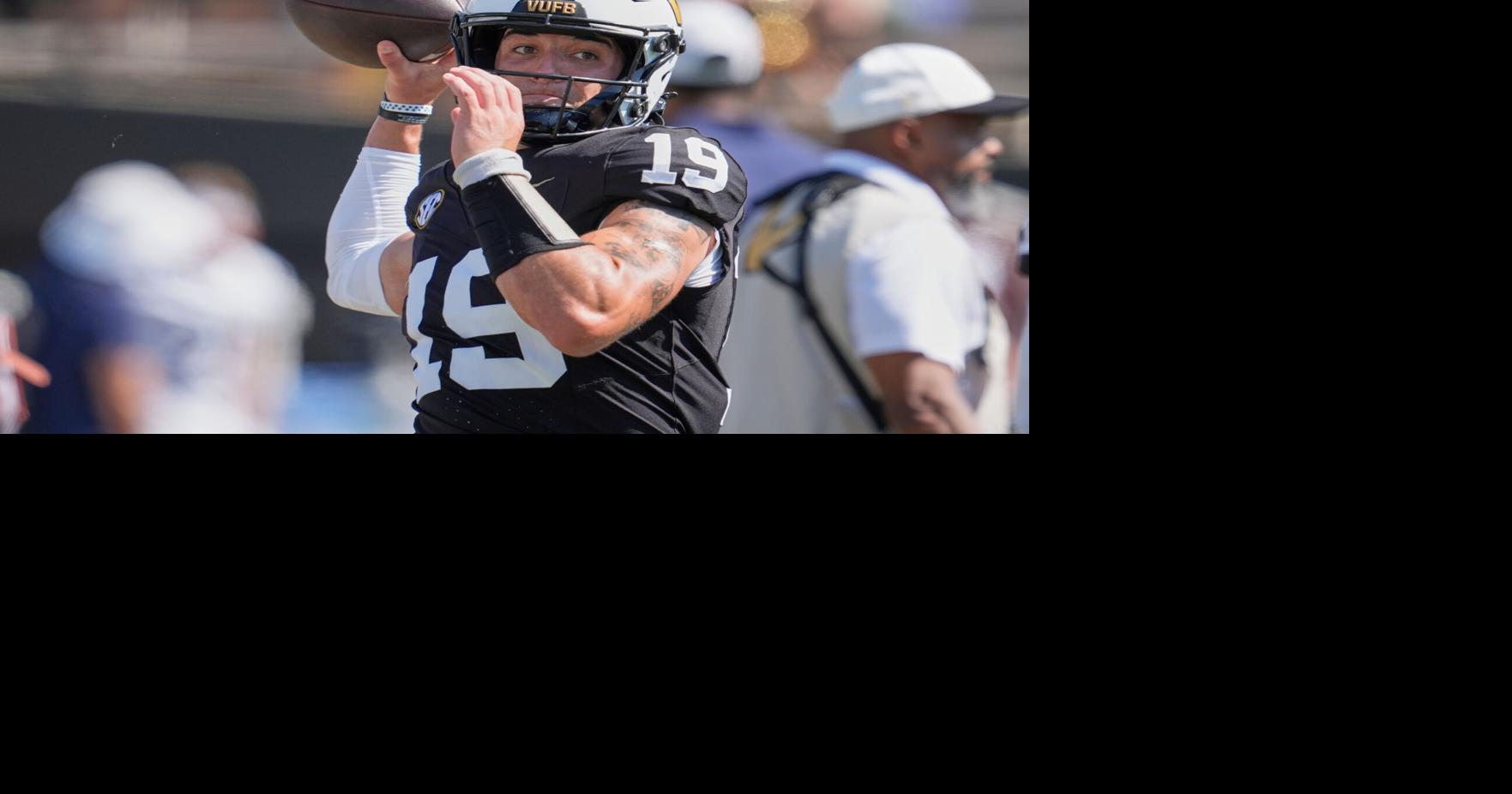 Vanderbilt QB Decision Football