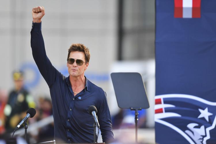 Patriots unveil statue of Tom Brady QB who led them to 6 Super Bowl