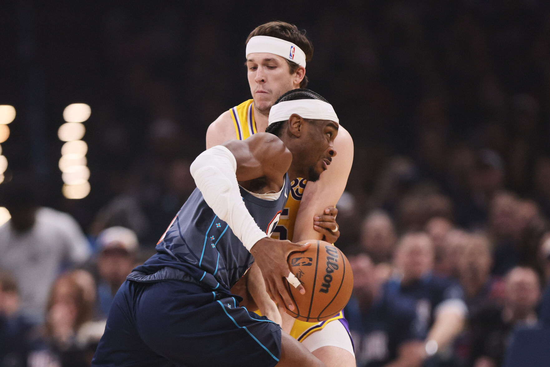 Lakers Thunder Basketball | Sports | couriernews.com