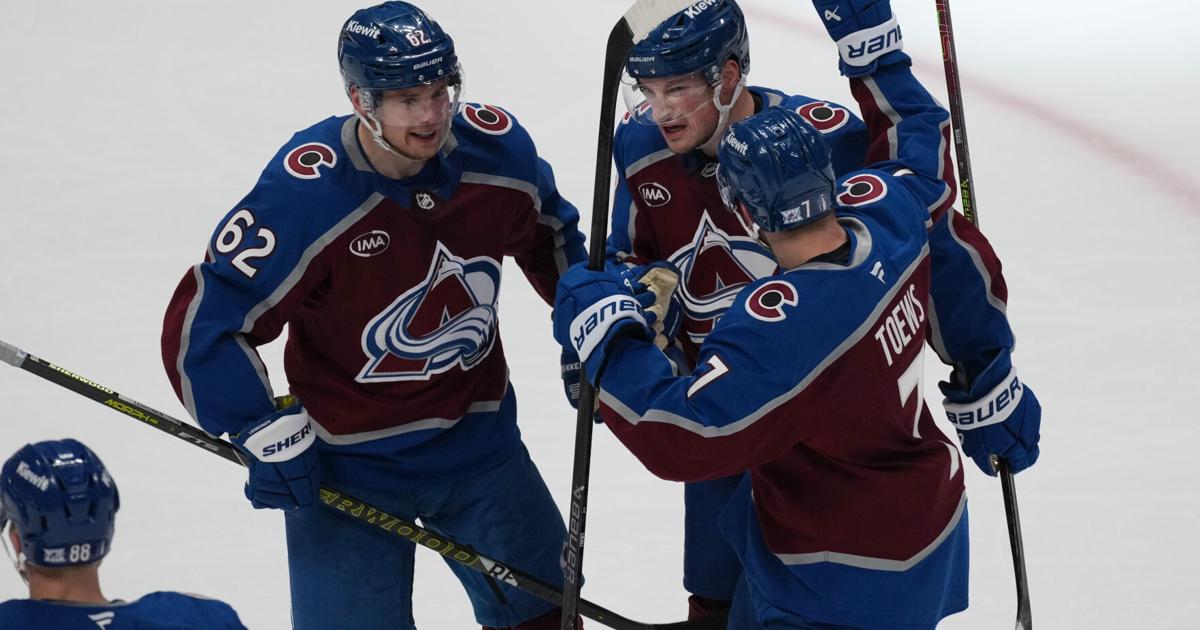 Wild Avalanche Hockey | Sports | couriernews.com