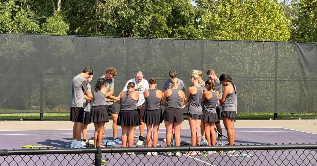 Pottsville tennis opens conference with win