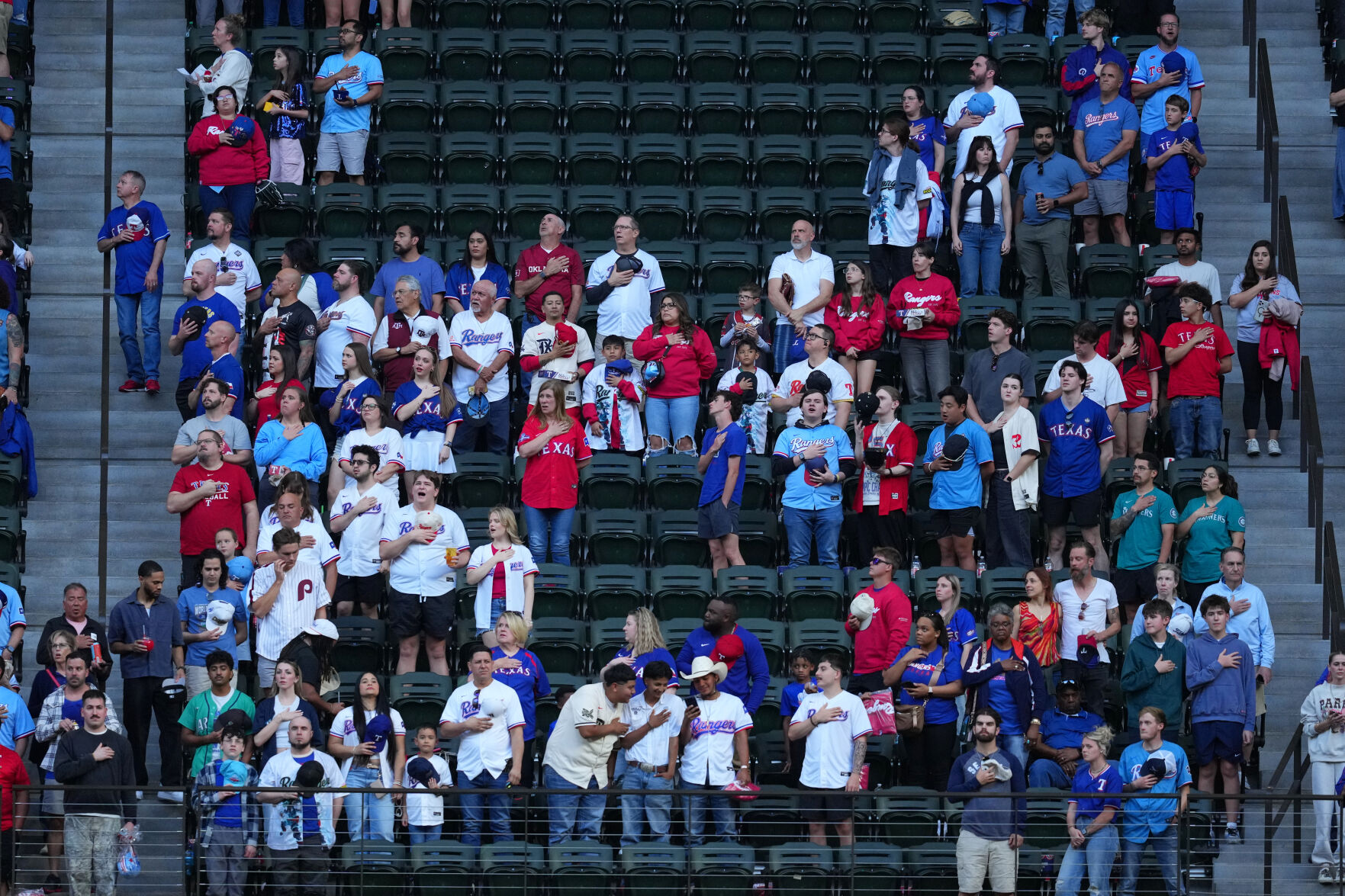 Mariners Rangers Baseball | Sports | couriernews.com