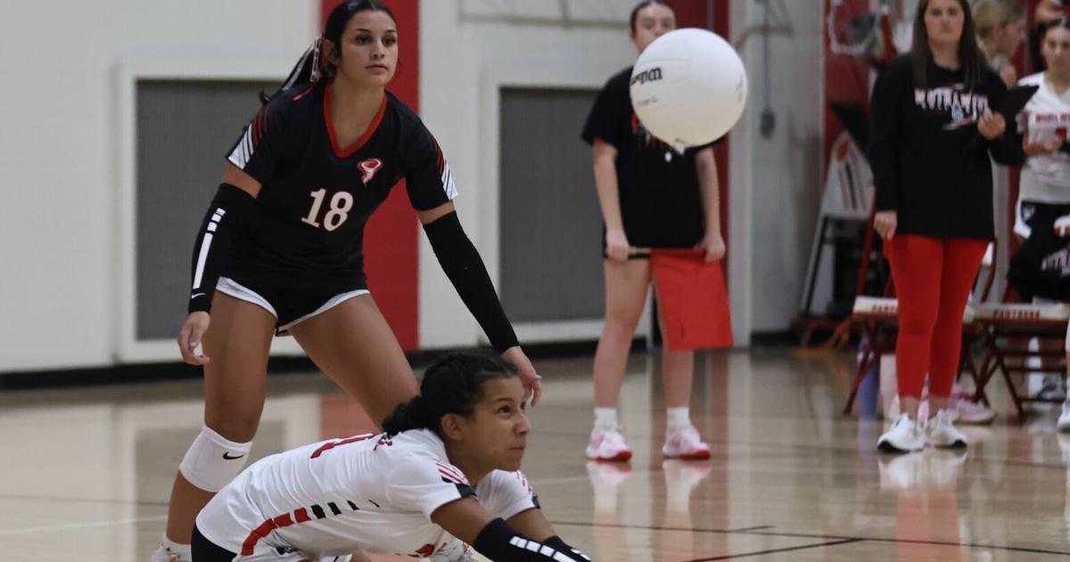 Whirlwinds volleyball nabs three wins