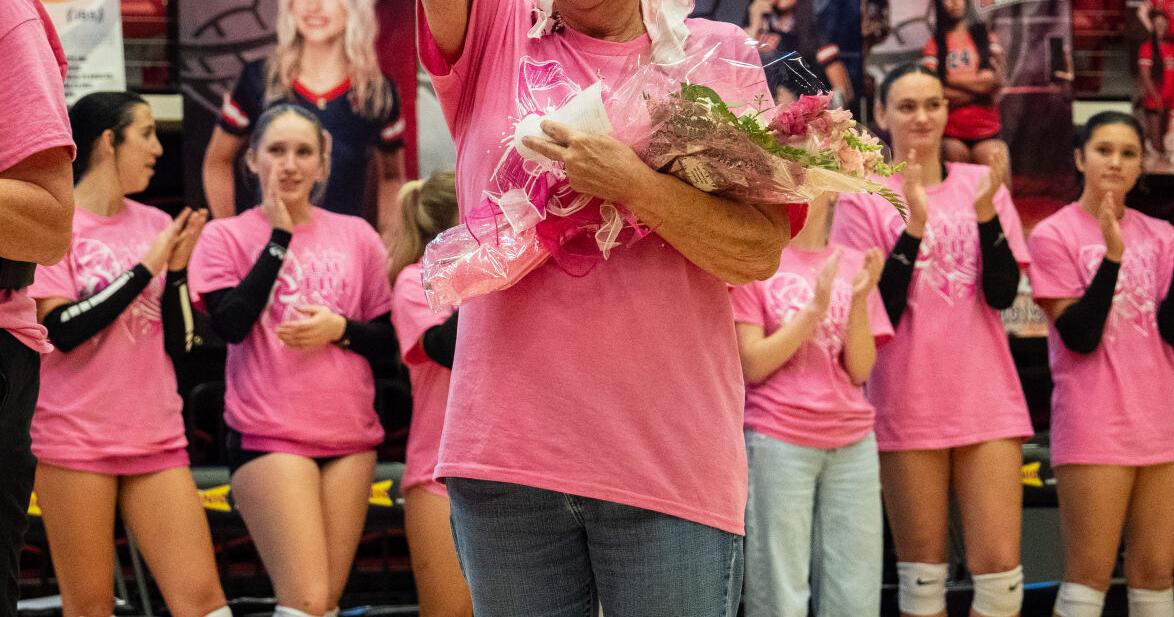 Russellville Cyclones honor breast cancer survivor News couriernews com