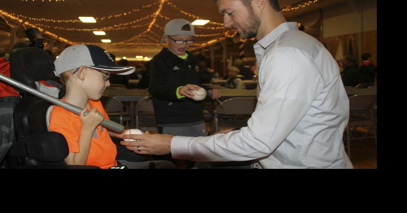Photos from Colin Rea meet and greet | News | cpioneer.com