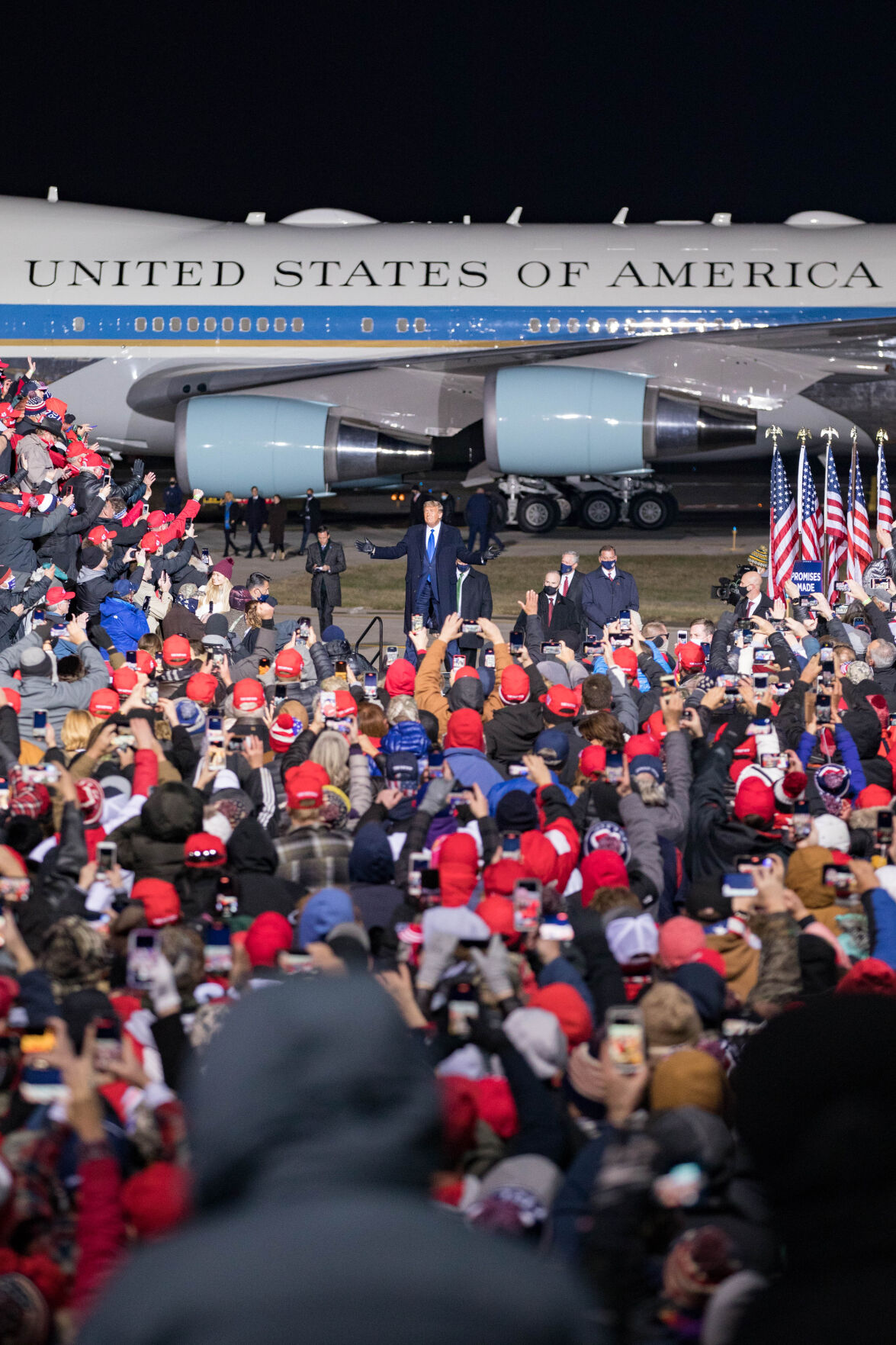 President Donald Trump visits Omaha for campaign rally ahead of ...